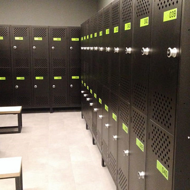 Металлические шкафчики